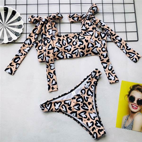 Model NOU costum de baie dama in doua parti