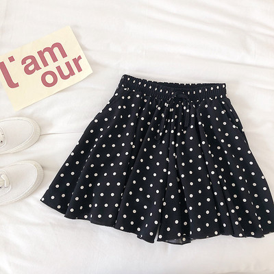 Pantaloni scurți casual de damă cu talie elastică în alb-negru