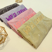 Tricou dama cu efect stralucitor si inscriptie in mai multe culori