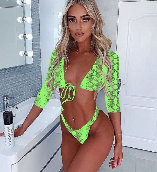 Costum de baie in doua parti de culoare verde cu model - doua modele