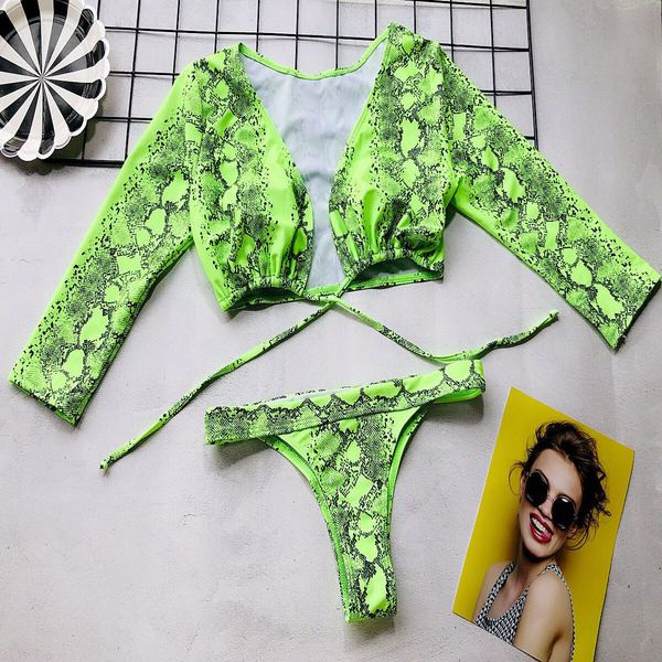 Costum de baie in doua parti de culoare verde cu model - doua modele