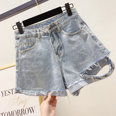 Blugi de dama moderni cu motive rupte