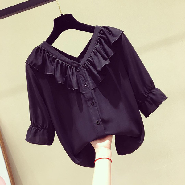 Stílusos női ing V-nyakú és rövid ujjú