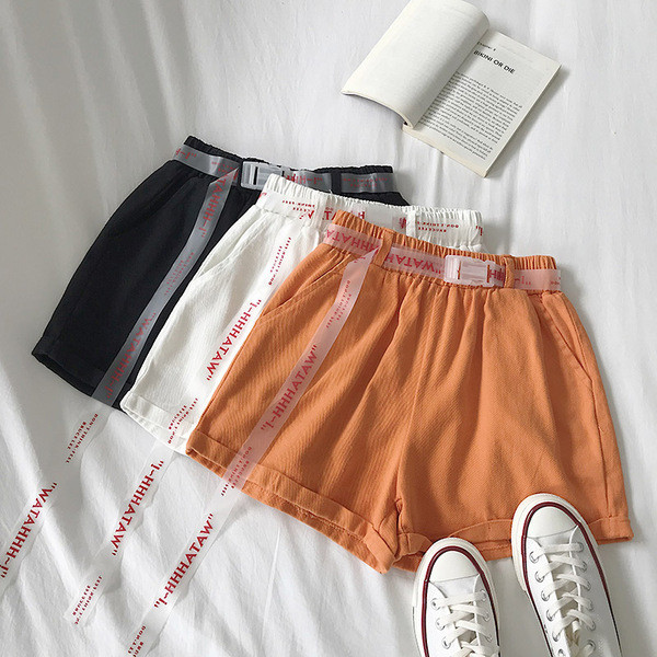 Pantaloni scurti de dama cu buzunare si talie elastica in mai multe culori