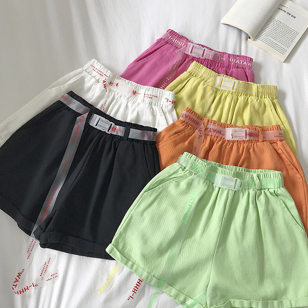 Pantaloni scurti de dama cu buzunare si talie elastica in mai multe culori