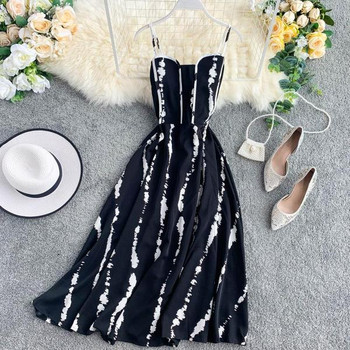 Rochie lungă de damă cu bretele subțiri în alb-negru