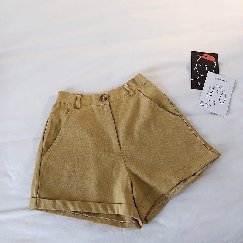 Pantaloni scurti de dama model clasic in mai multe culori