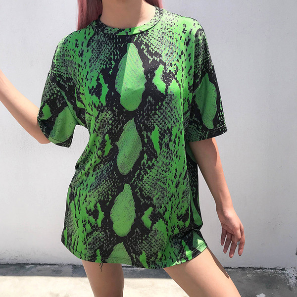 Tricou de dama modern model larg in culoarea verde