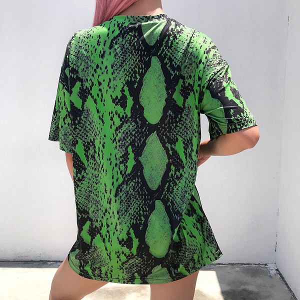 Tricou de dama modern model larg in culoarea verde