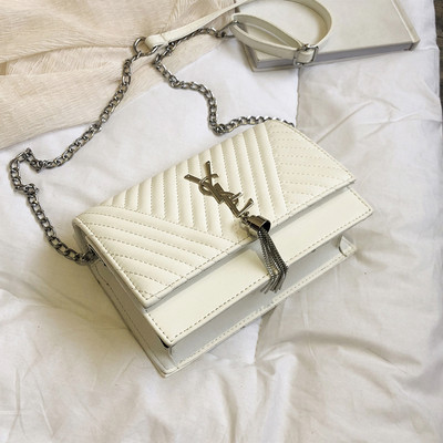 Geanta de dama eleganta cu maner lung si decor metalic