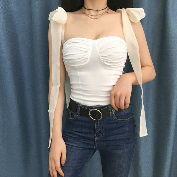 Maieu elegant de damă cu panglici de culoare albă