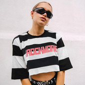 Tricou de damă în dungi modern, cu o inscripție alb-negru