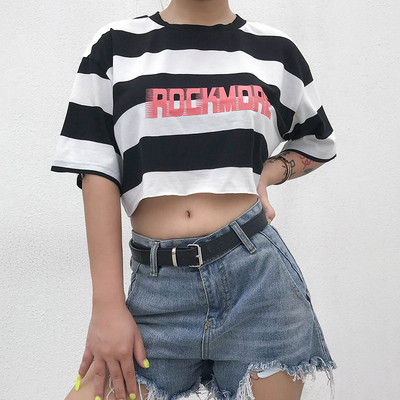 Tricou de damă în dungi modern, cu o inscripție alb-negru