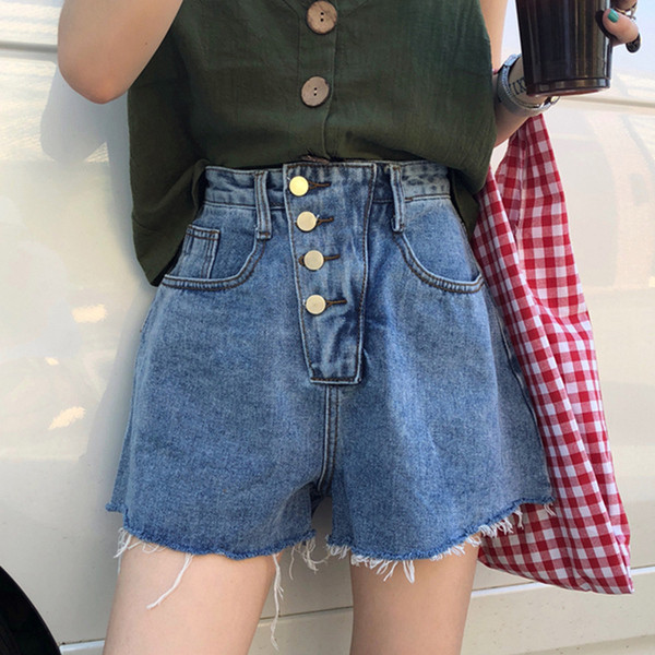 Pantaloni scurți casual model lat cu nasturi