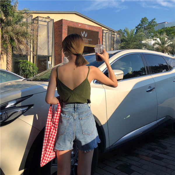 Pantaloni scurți casual model lat cu nasturi