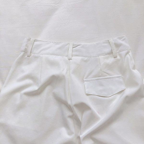 Pantaloni scurti eleganti de dama cu talie inalta in negru, alb si albastru