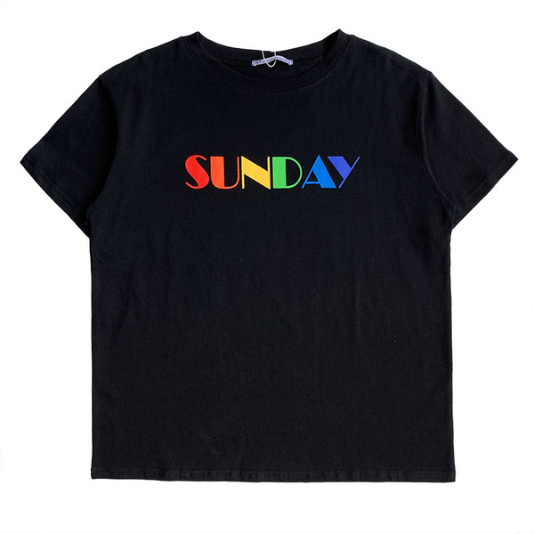 Tricou casual dama cu inscriptie colorata in alb si negru