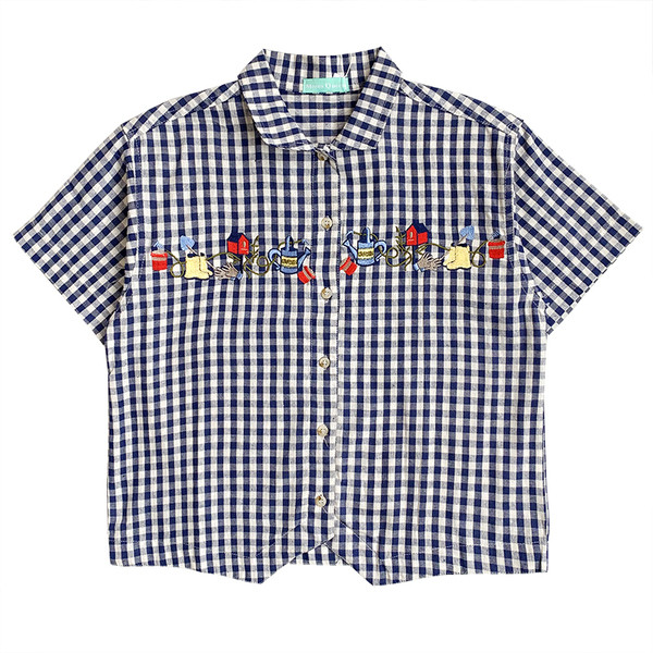 Cămașă de damă în carouri cu mâneci scurte și broderie în albastru