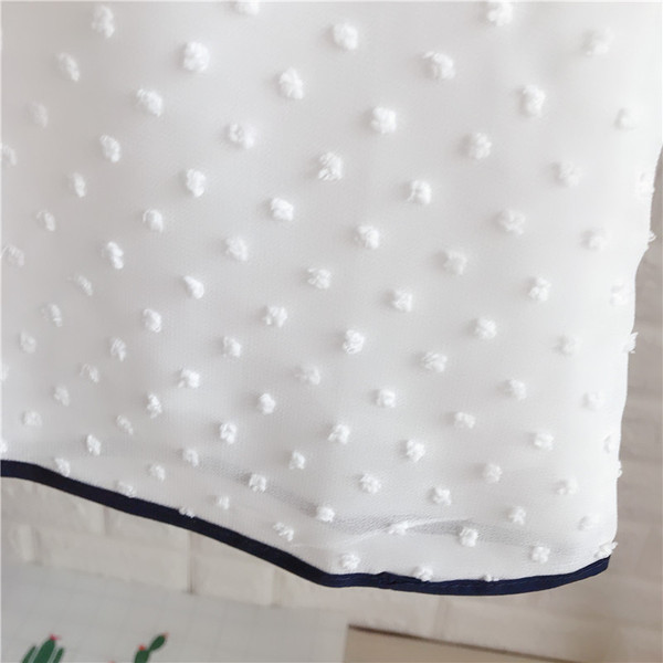 Rochie pentru copii cu decolteu O pentru fete in alb