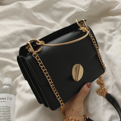 Geanta de dama eleganta din piele ecologica in patru culori cu decor metalic