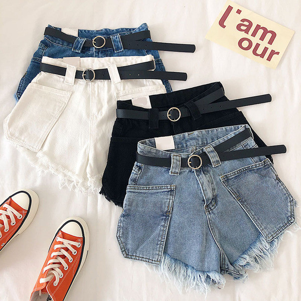 Női rövidnadrág övvel több színben