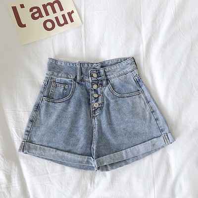 Pantaloni scurți de damă în alb, negru și albastru