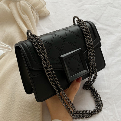 Geanta de dama din piele cu inchidere metalica in mai multe culori