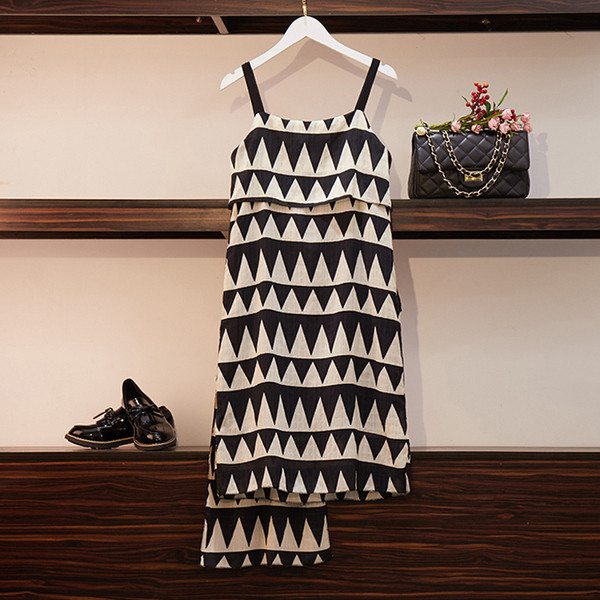 Rochie de dama moderna model asimetric cu bretele subtiri de culoare neagra