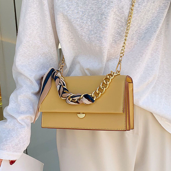 Geanta eleganta de dama cu esarfa in patru culori