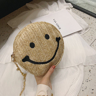 ÚJ női táska kerek formában és hímzéssel