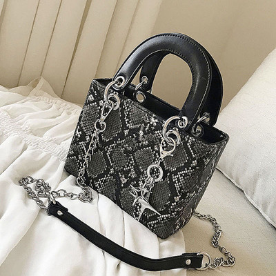 Geantă de damă NOUĂ cu model șarpe în mai multe culori diferite