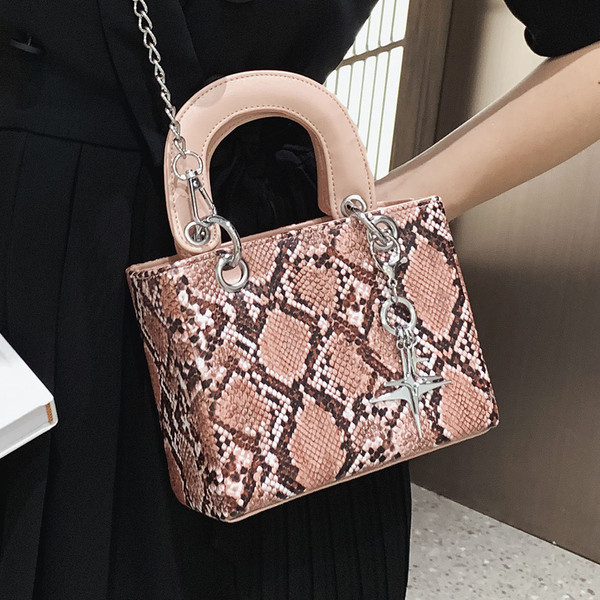 Geantă de damă NOUĂ cu model șarpe în mai multe culori diferite