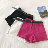 Pantaloni scurți de damă cu talie înaltă în negru, alb și ciclamen