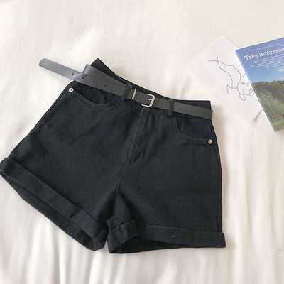 Pantaloni scurți de damă cu talie înaltă în negru, alb și ciclamen