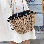 Geanta de dama moderna tricotata cu maner lung