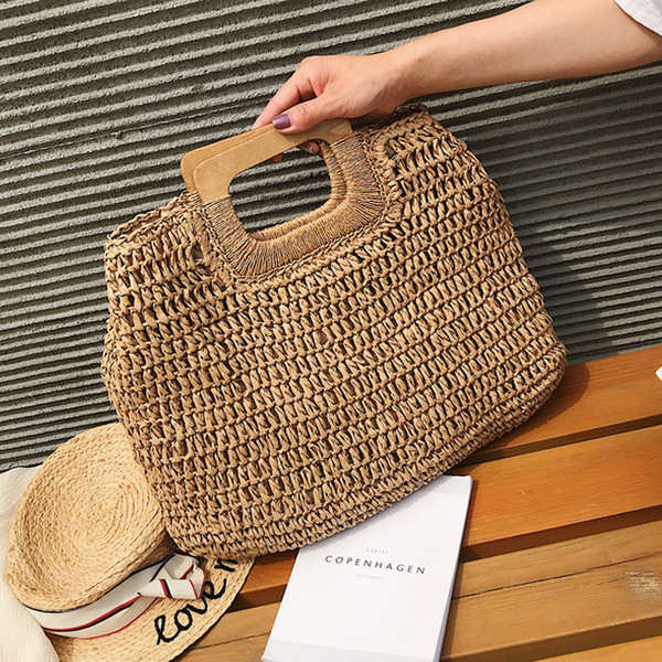 Geanta tricotata cu maner scurt in doua culori