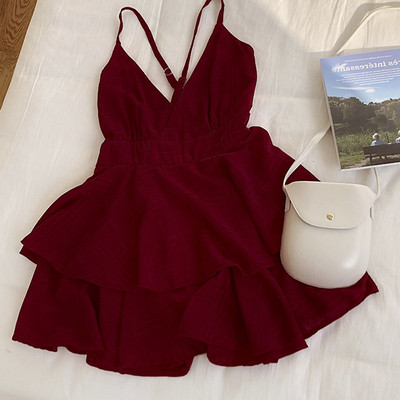 Stílusos női ruha vékony pántokkal és V-nyakkal több színben