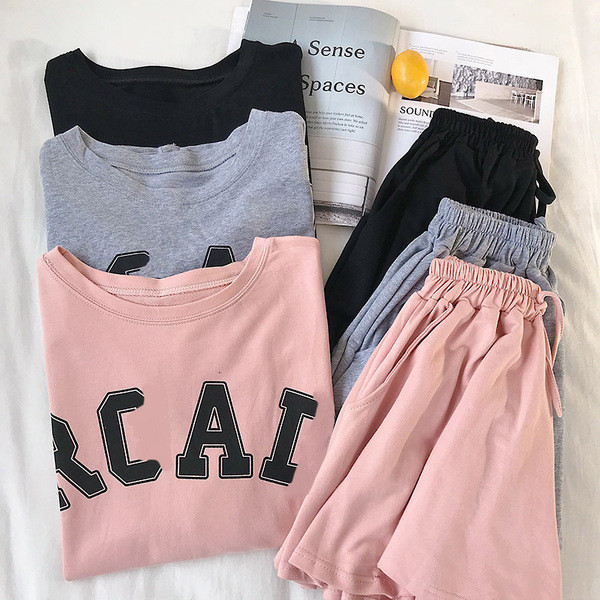 Αθλητικό-casual γυναικείο σύνολο από δύο κομμάτια σε τρία χρώματα