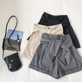 Stílusos női rövidnadrág magas derékkal, három színben