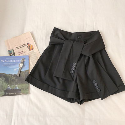 Stílusos női rövidnadrág magas derékkal, három színben