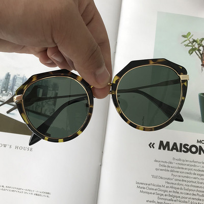 Modern kerek napszemüveg és vékony keret több színben