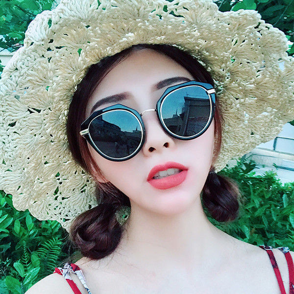 Modern kerek napszemüveg és vékony keret több színben