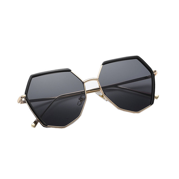 Női napszemüveg fekete, rózsaszín és szürke színben