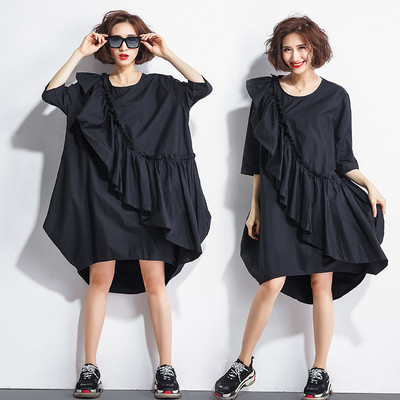 Alkalmi női ruha 3/4-es ujjal és O-nyakú fekete színben