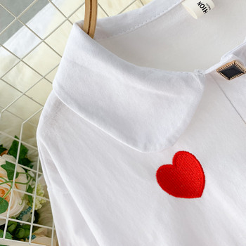 Ежедневна дамска рокля с копчета и къс ръкав в бял цвят