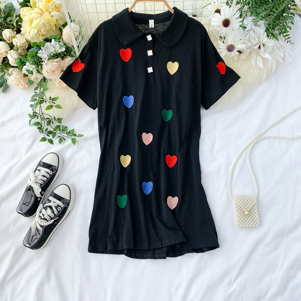 Ежедневна дамска рокля с копчета и къс ръкав в бял цвят