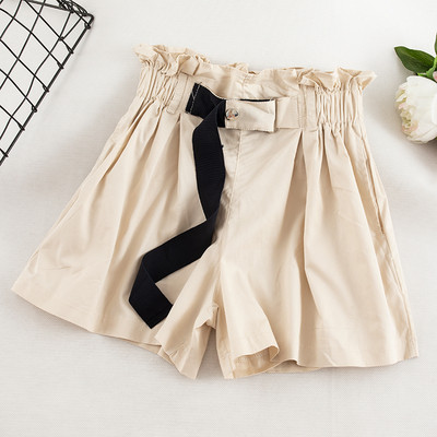 Pantaloni scurți de damă actuali cu talie înaltă în mai multe culori
