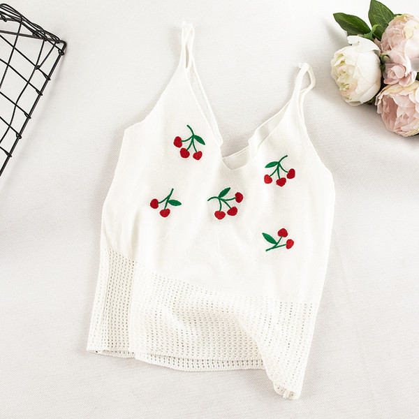 Maieu casual dama cu bretele subtiri si broderie in trei culori