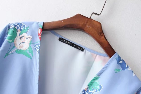 Cămașă de damă cu mâneci lungi strânse și cravate în talie