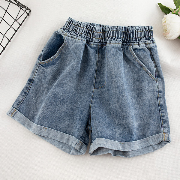 Pantaloni scurți din denim model uni în negru și albastru